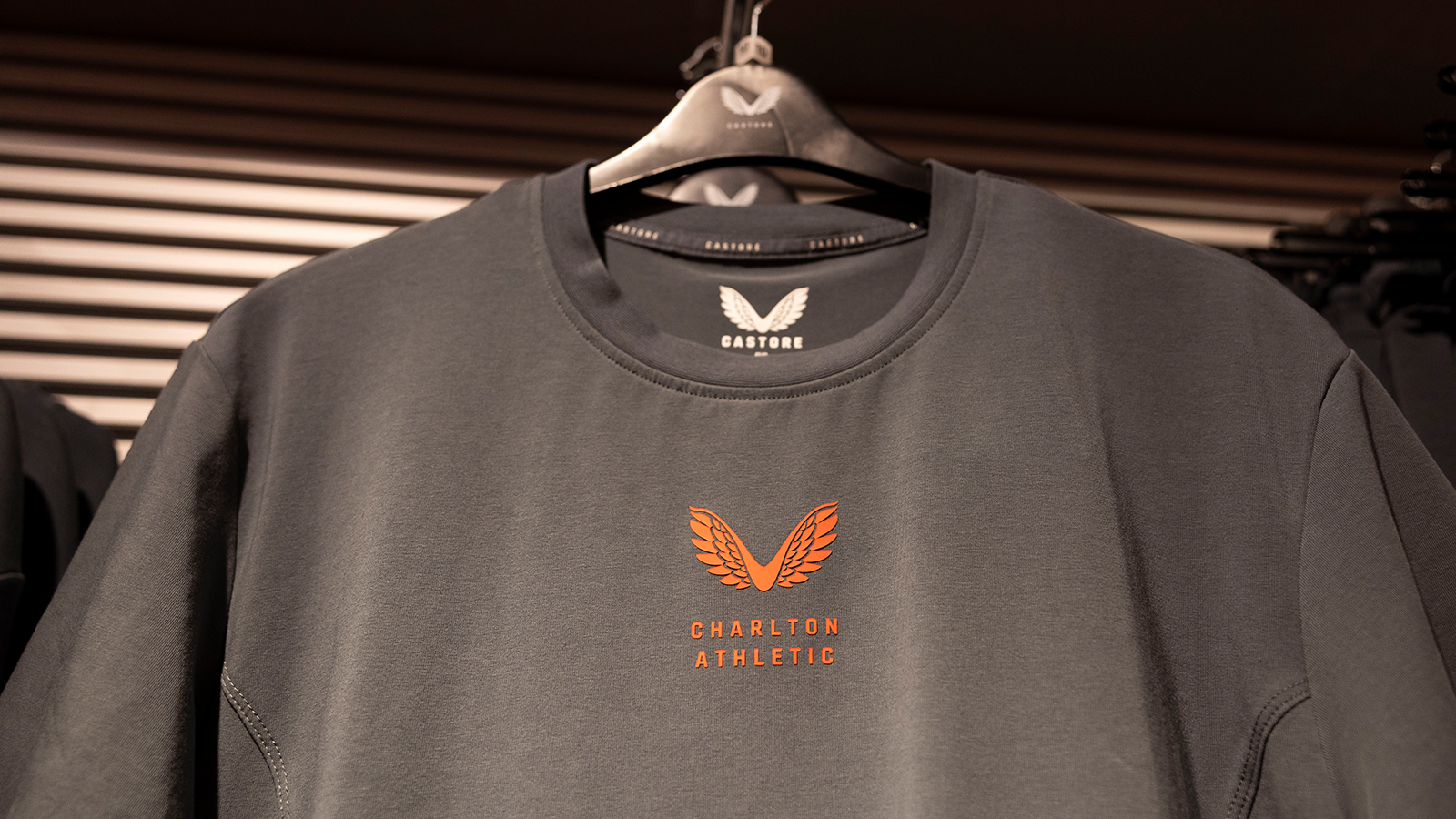 Castore 【 Charlton Athletic Players Travel T-Shirt Womens Women 】 レディース Castore | Charlton Athletic Players Travel T-Shirt Womens